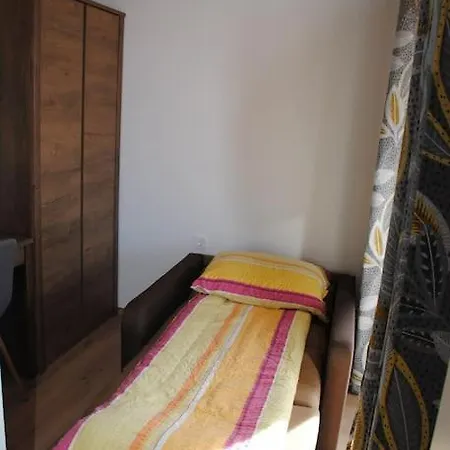 Hiska Mirna Ravnica Apartma *