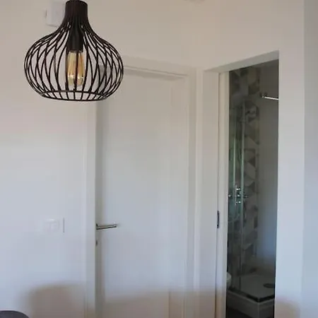 Hiska Mirna Ravnica Apartma *