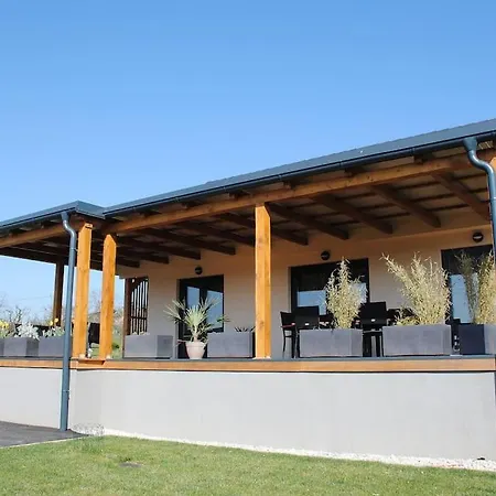 Hiska Mirna Ravnica Apartament