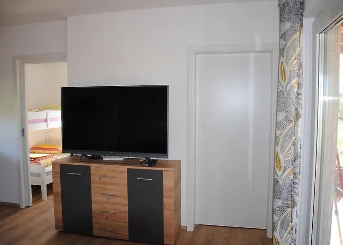 Hiska Mirna Ravnica شقة *