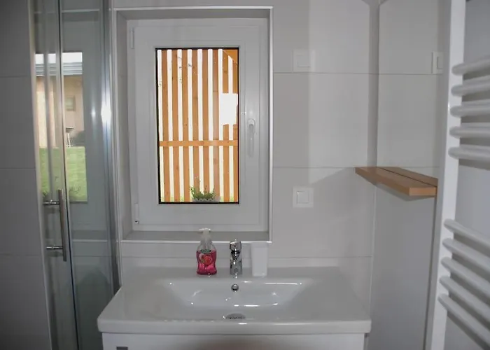 Hiska Mirna Ravnica مورفسكه تيبليتسه