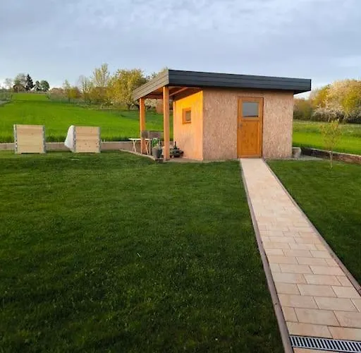 Hiska Mirna Ravnica * モラフスケ・トプリツェ