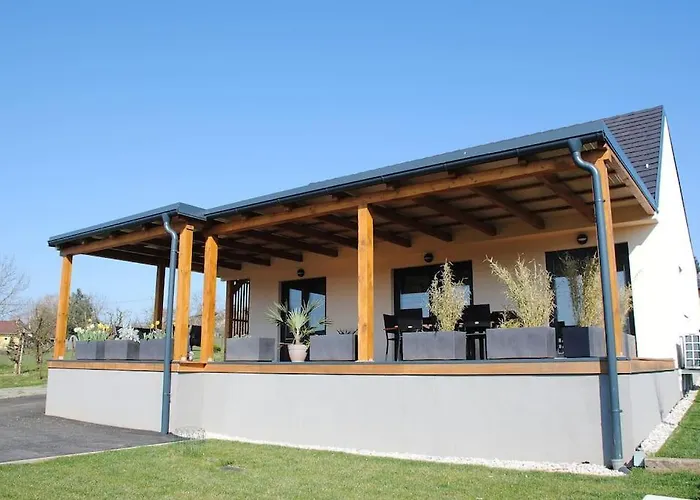 Hiska Mirna Ravnica شقة