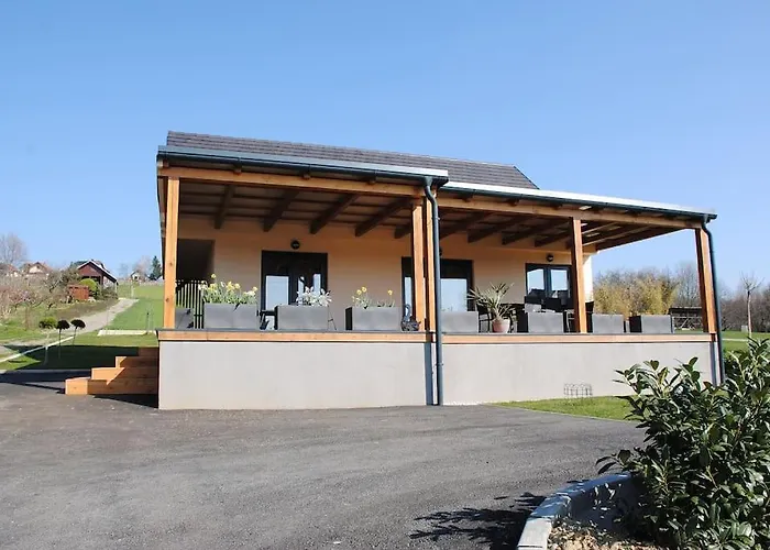 Hiska Mirna Ravnica شقة *